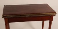 Table à jeux en acajou et placage d'acajou, cerné d'une ling… (photo 3)