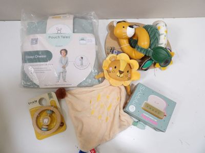 a lot of baby items that are on the table