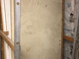 une photo d'une pièce en cours de construction