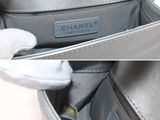 two pictures of a handbag with the inside of it open and the inside of the bag closed