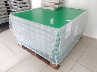 VERRALIA FRANCE lot d'environ 1500 pots de yaourt en verre