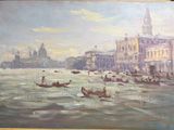 une peinture représentant des bateaux sur l'eau près d'un bâtiment