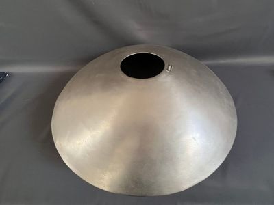 Emilio ROBBA (né en 1944) Vase "soucoupe volante" en alumini…