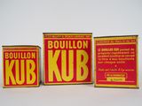 trois boîtes de bouillon Kub posées les unes à côté des autres