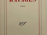 la couverture d'un livre dont le titre du roman est *Ravages*