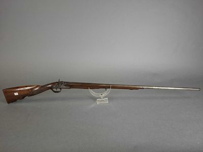 CARABINE à percussion, platine avant.