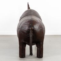 Dimitri Omersa (1927–1975) « Rhino », un banc en cuir aux di… (photo 4)