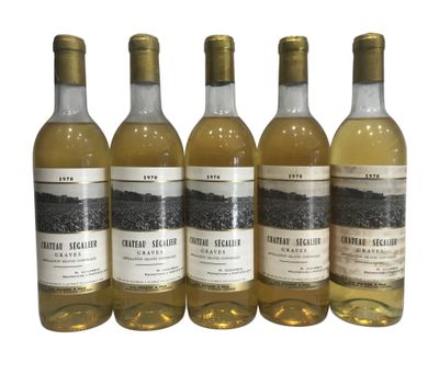 5 bouteilles CHÂTEAU SEGALIER, Graves blanc, année 1970, bas…