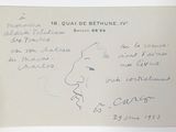 un morceau de papier sur lequel est dessiné le visage d'une femme