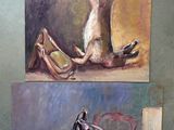 deux tableaux représentant un chien allongé sur un lit à côté d'une paire de chaussures