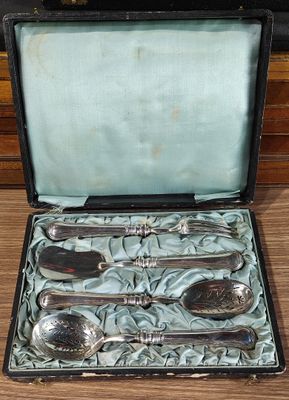 Service à hors-d'œuvres ou mignardises en métal argenté