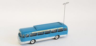 SOLIDO réf 119 Car Chausson "AP52" bleu clair "RTF" , état A…