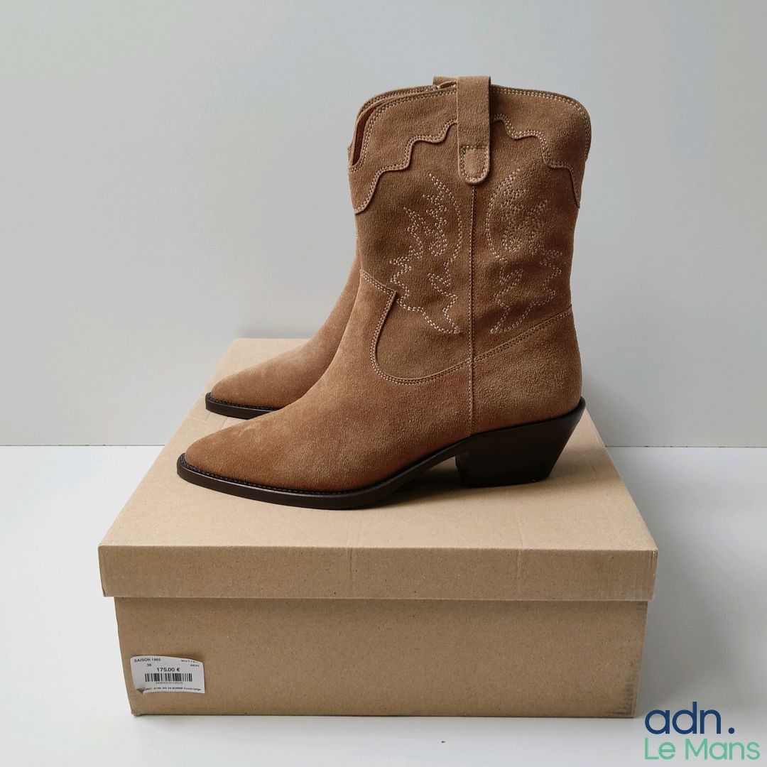 Objets d'art & Curiosités