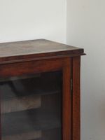 PETITE VITRINE à poser en acajou et placage d'acajou ouvrant… (photo 3)