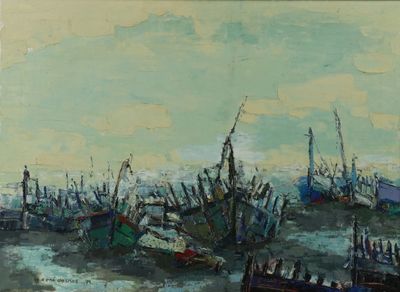 many boats that are sitting in the water