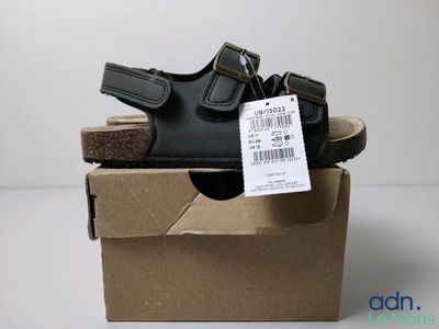 sandales Birketts pour homme, en cuir noir, toutes neuves