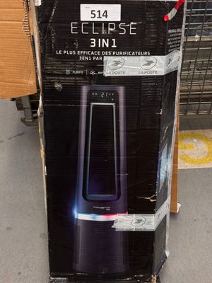 emballage d'une boîte noire contenant une lumière bleue
