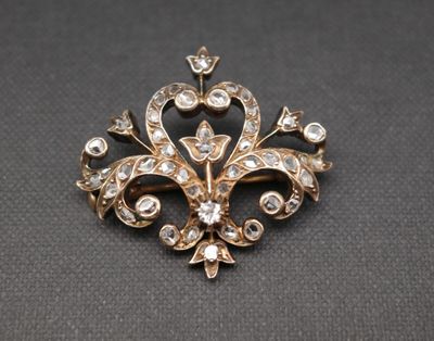 Broche Napoléon III en or jaune 750 sertie de diamants taill…