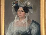 tableau représentant une femme en robe bleue, portant un voile et des fleurs dans les cheveux