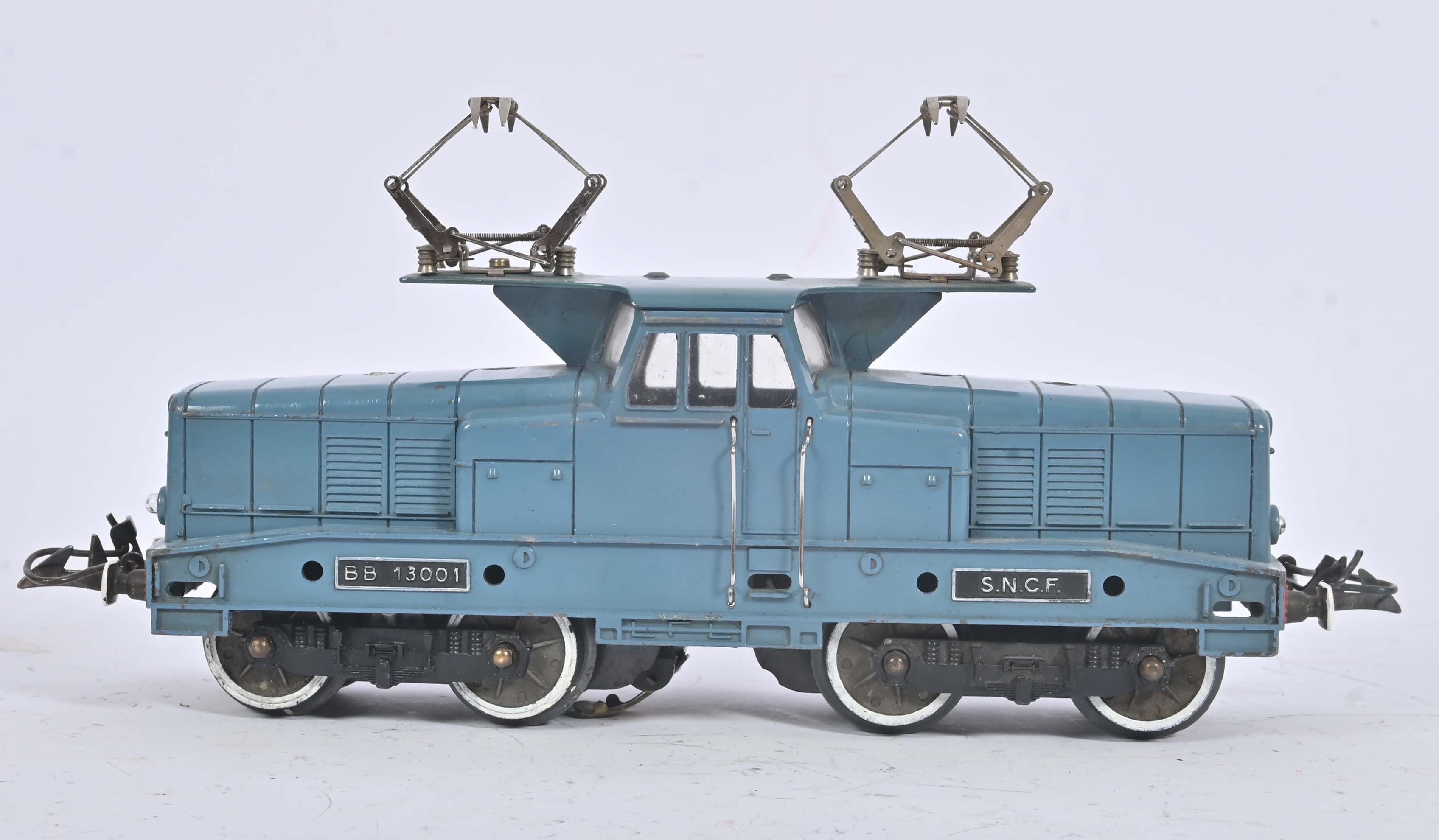 Objets d'art & Curiosités