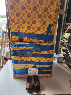 Lot de 120 mules femme "Solin", coloris noir avec détail cam…