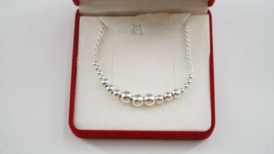 Collier chaine torsadée ornée de perles argent 925°/°°, poid… - Photo 1