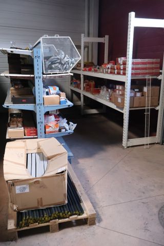 Stock de boulonnerie et visserie de charpente