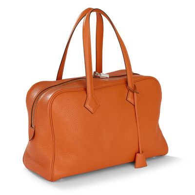 HERMÈS, Sac "Victoria" en taurillon Clémence, couleur suppos…