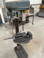 une perceuse colonne PROMAC type 367C année 1999
