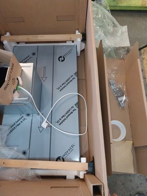 une boîte contenant un ordinateur