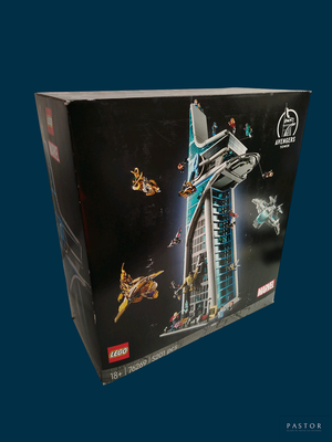 une boîte contenant un ensemble Lego Star Wars