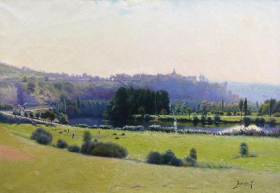 un tableau représentant un champ vert avec un lac au milieu
