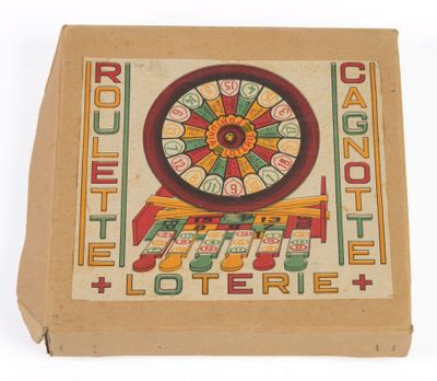 une boîte en carton sur laquelle figure l'illustration d'un jeu