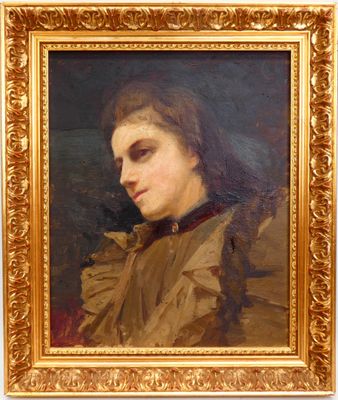 portrait d'une femme en robe marron, encadré d'un cadre doré
