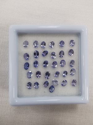 TANZANITE violet blue VVS Nbr 31 Tanzanie ovale 4 x 3 3,85ct