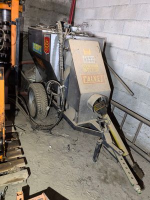 a machine that is sitting in the middle of a room