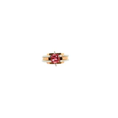 Bague bandeau moderniste en or jaune et gris 750‰ centrée d'…