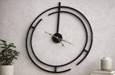Lot de 5 horloges,  diamètre 60 cm C2. Poids : 6 kg, localisation : 28 - Photo 1