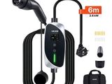 une image représentant un chargeur de voiture électrique auquel est raccordé un chargeur