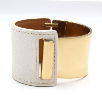 HERMES - Magnifique bracelet Hermès "GM" en cuir et métal do…