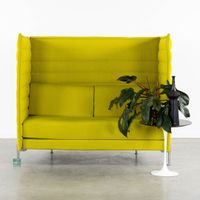 Ronan & Erwan Bouroullec (XX–XXI) « Alcove Highback » pour V… (photo 2)