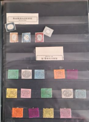 1 classeur de timbres d'Italie, Vatican, Saint-Marin neufs e…
