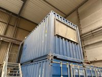 Container maritime bleu équipé d'une porte et une fenêtre (A… (photo 2)