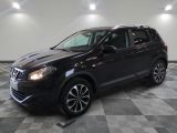 2017 nissan qxv in a showroom with a checkered floor