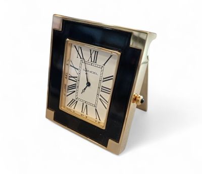 LANCEL - Montre de bureau. 4,5 x 5,5 cm (dans sa boîte)