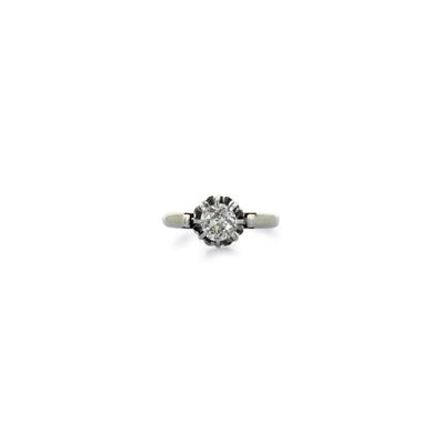 Travail français Solitaire en platine 950‰ et diamant taille…
