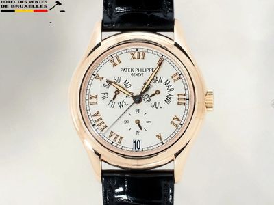 une montre dont le cadran comporte des chiffres romains