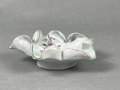 Emile GALLE (Lorraine). Coupe vide-poche en forme de quintef… - Photo 1