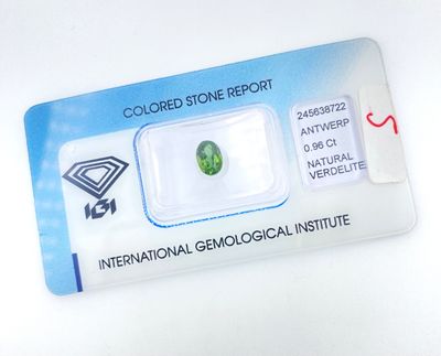 VERDELITE. Verdelite naturelle sur papier sous scéllés IGI, …