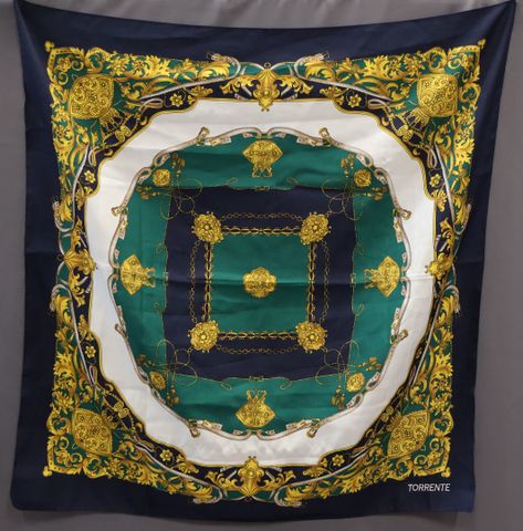 TORRENTE : foulard « décor ceintures » (fil tiré